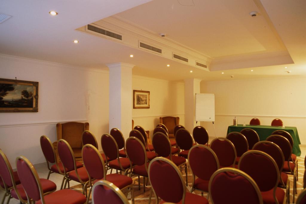 Sunrise Hotel Roma Facilități foto